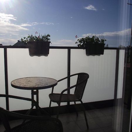 Apartament Holenderski Z Prywatnym Miejscem Postojowym W Garazu Кошалин Екстериор снимка