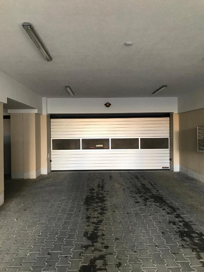 Apartament Holenderski Z Prywatnym Miejscem Postojowym W Garazu Кошалин Екстериор снимка